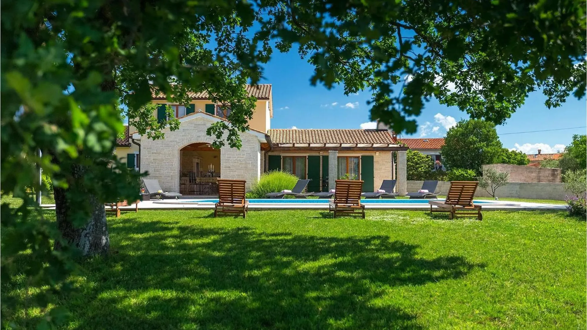 Holiday home Villa Anita Hrboki